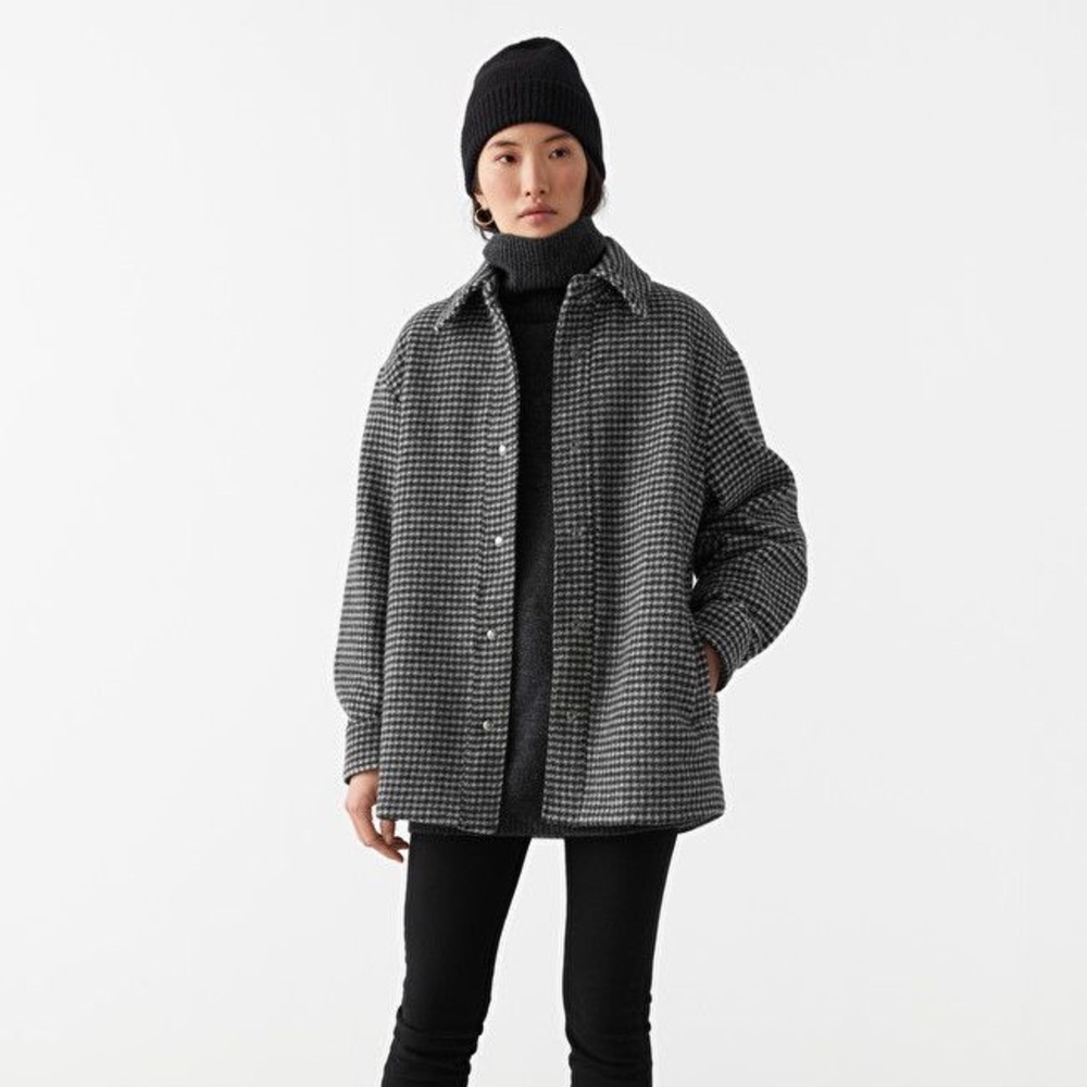 SOLD 💕 & Other Stories Black and Cream Houndstooth Shirt Jacket